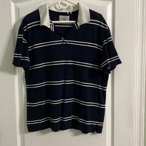 Men’s casual short sleeve polo size XL.